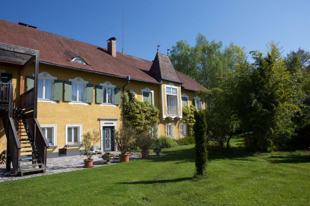 Schloss Pesenbach Im Freizeitland