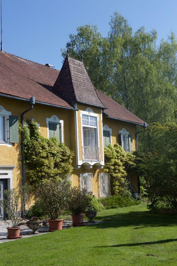 Apartment Schloss Pesenbach Im Freizeitland